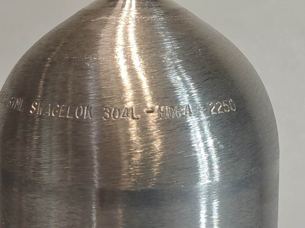 Swagelok 1/4" FNPT Double Ends  DOT- Compliant Sample Cylinder PN:304L-HDF4-2250