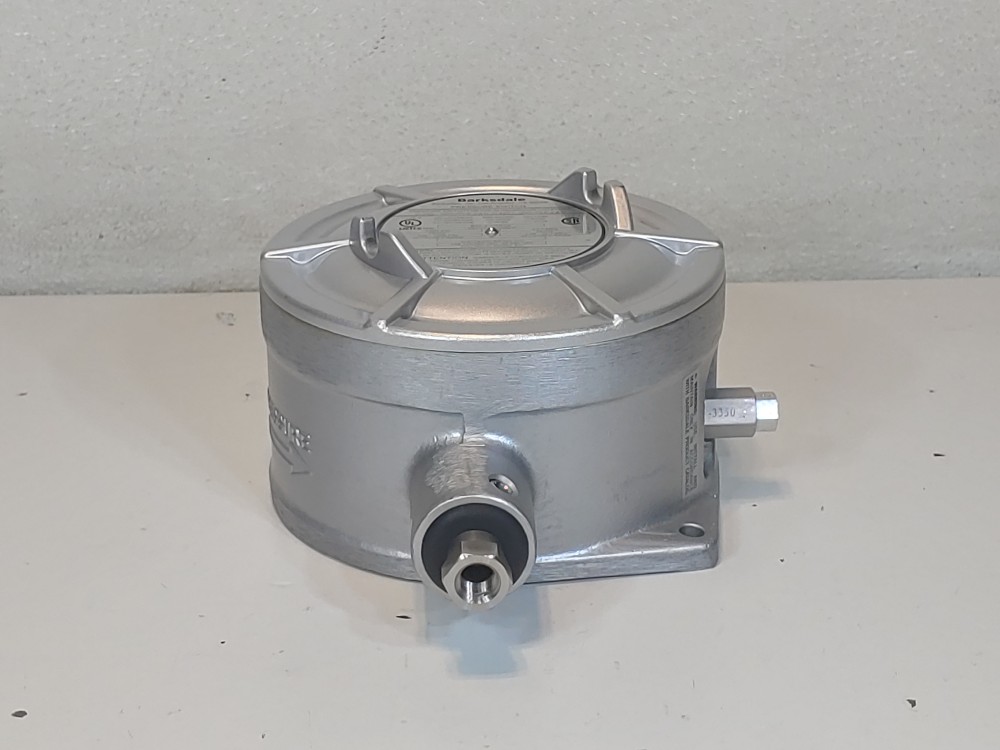 Barksdale B1X Explosion-Proof Diaphragm Pressure Switch B1X-A32SS-UL Type 4