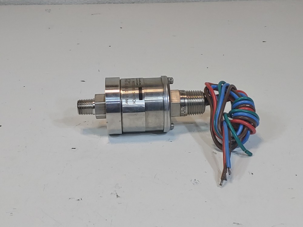 CCS SS Pressure Switch 611GZE8103