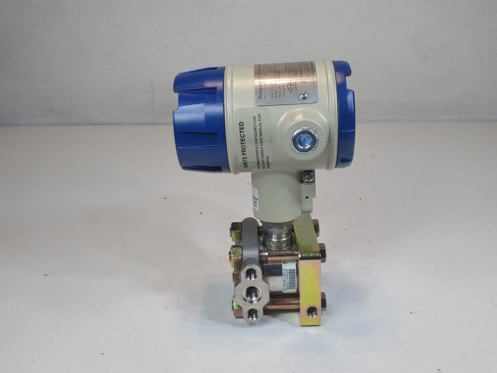 Honeywell ST 3000 Smart Pressure Dual Head Transmitter STG974-F1G-00000-HC, SL