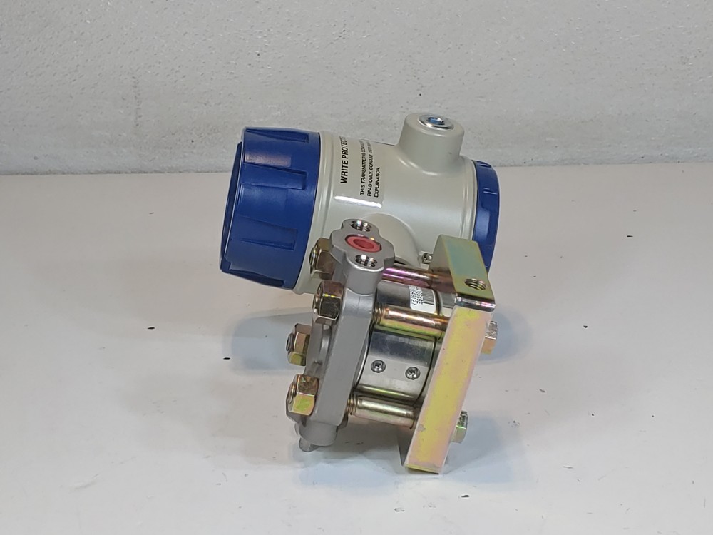 Honeywell ST 3000 Smart Pressure Dual Head Transmitter STG974-F1G-00000-HC, SL