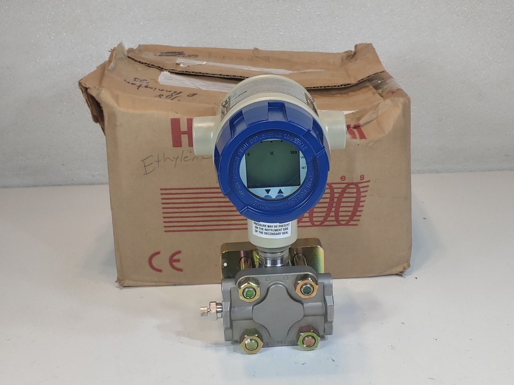 Honeywell ST 3000 Smart Pressure Dual Head Transmitter STG974-F1G-00000-HC, SL