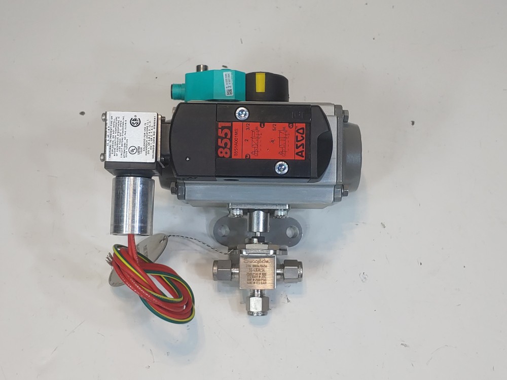 Swagelok SS-43GXLS4 Pneumatically Actuated Ball Valve Assembly 