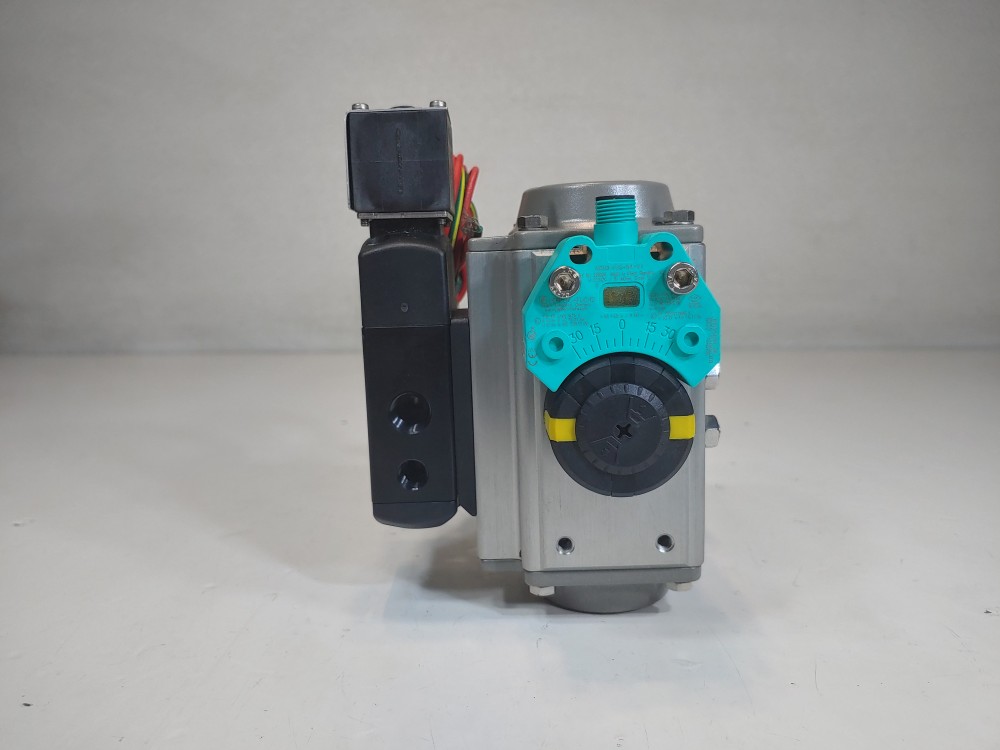 Swagelok SS-43GS4 Pneumatically Actuated Ball Valve Assembly 