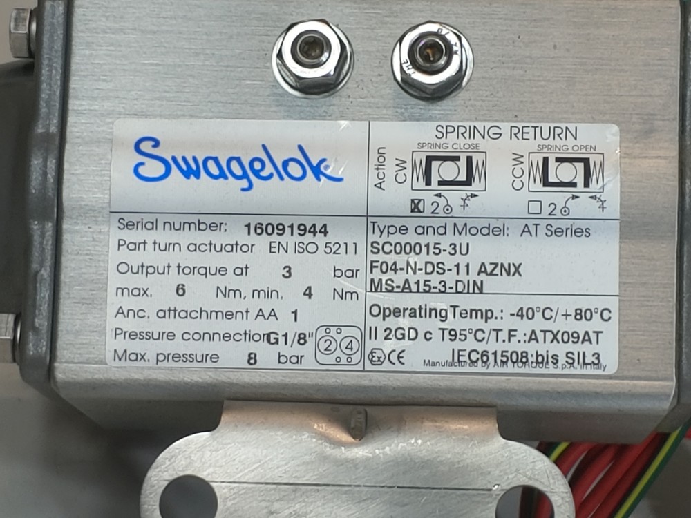 Swagelok SS-43GS4 Pneumatically Actuated Ball Valve Assembly 