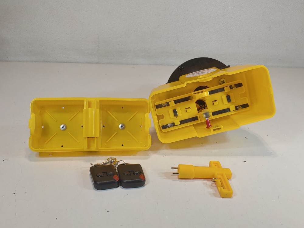 Lumastrobe RCLX-36-A-M 36 Amber Remote Controlled Warning Light