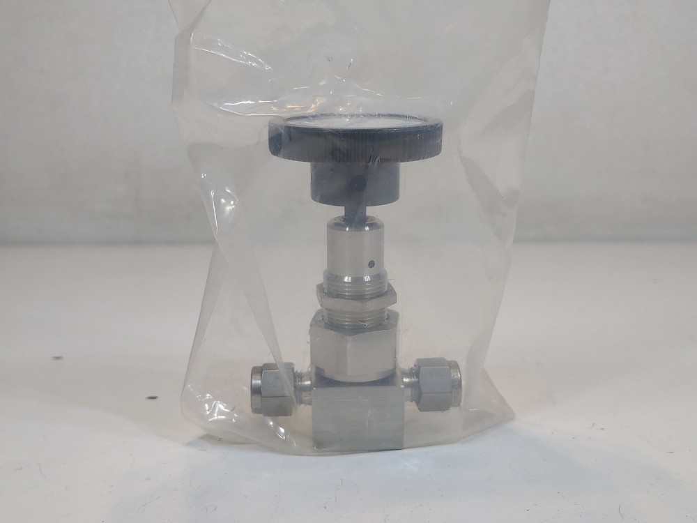 Swagelok SS Bellows Sealed Valve, Spherical Stem Tip 1/4" Tube Fitting SS-4BG