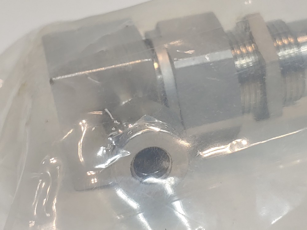 Swagelok SS Bellows Sealed Valve, Spherical Stem Tip 1/4" Tube Fitting SS-4BG