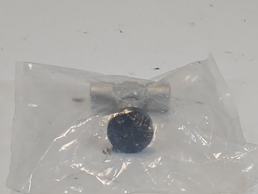 Swagelok SS Integral Bonnet Needle Valve SS-ORF2, 1/8" FNPT, Regulating Stem