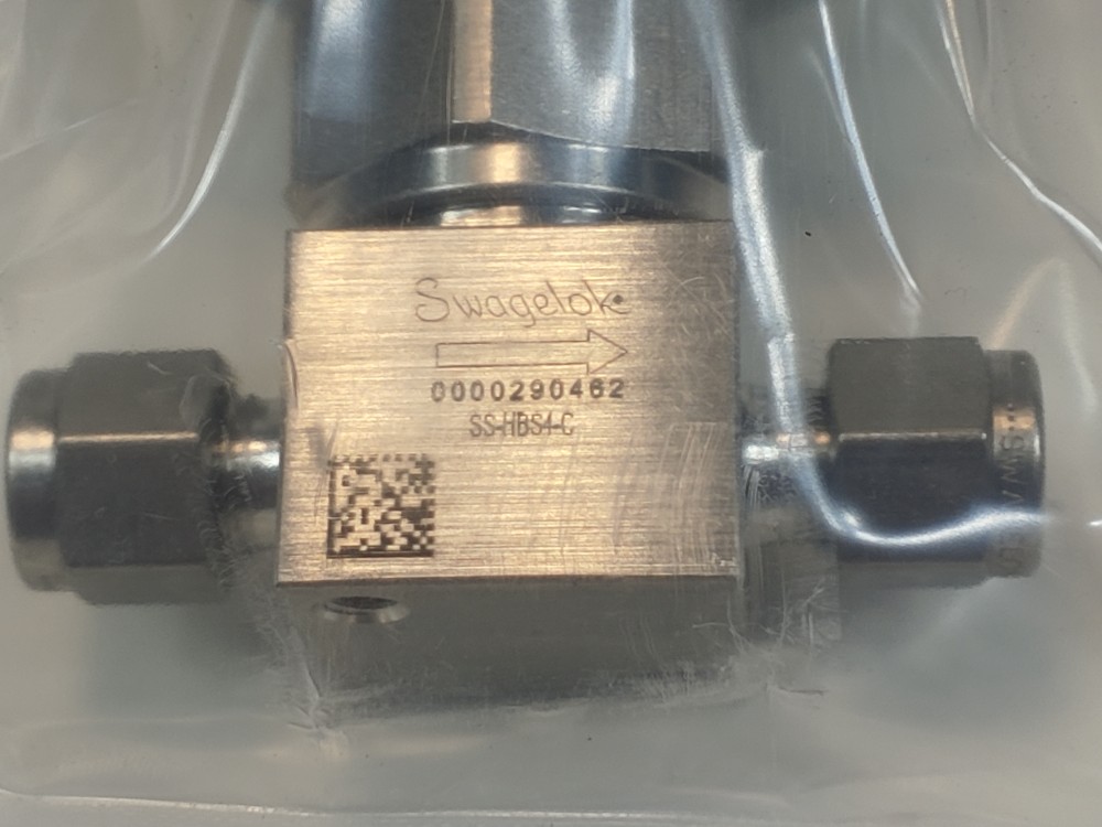 Swagelok High Pressure Bellows Sealed Valve SS-HBS4-C,  1/4" Tube Fitting
