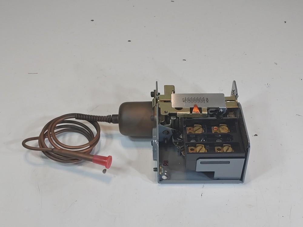 Penn Johnson Controls P72CA-13 DPST Pressure Switch 