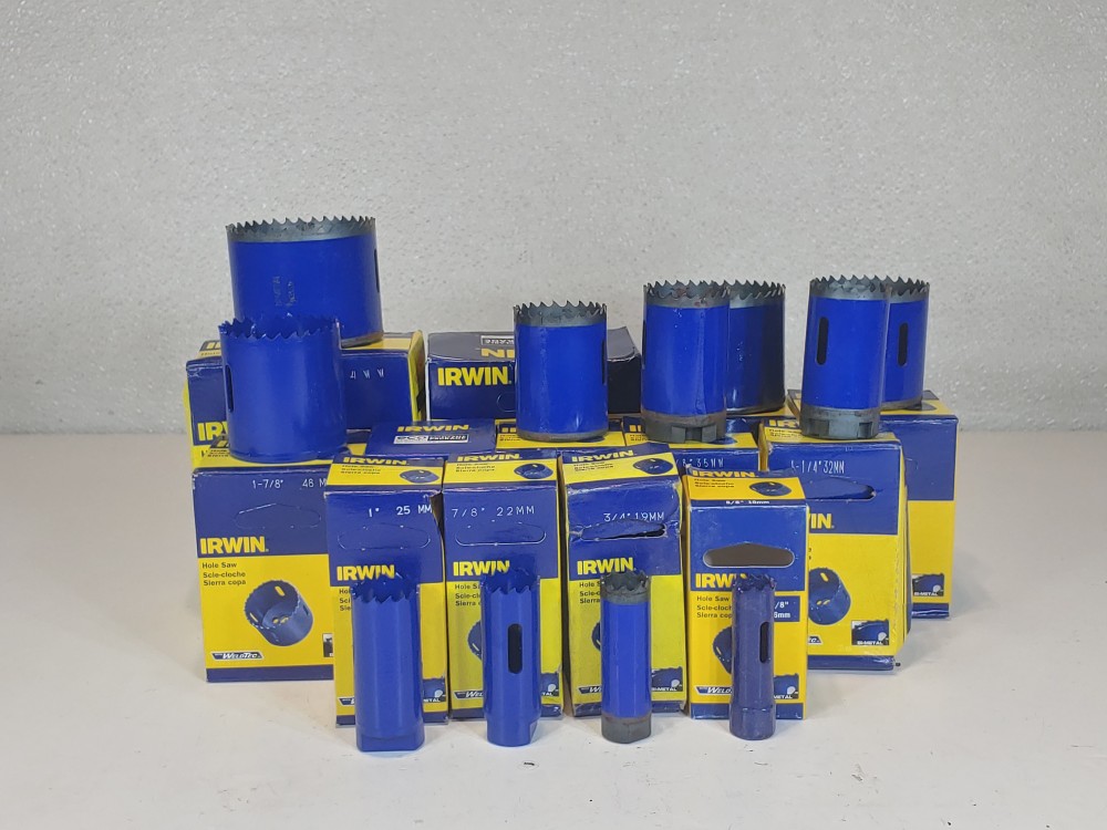 Lot of (13) Irwin Bi-Metal Hole Saws 5/8" - 3" Cut Diameter 