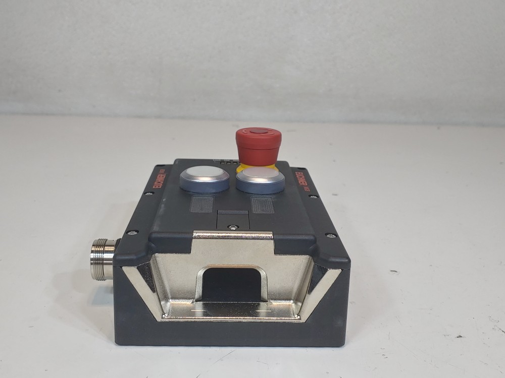 Euchner Safety Switch Unicode MGB-L2H-APA-R-109771 w/ MGB-H-AA1A3-R-111157