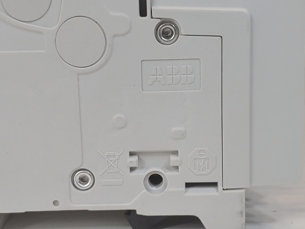 ABB 40A 3-Pole Miniature Circuit Breaker Type SU 203M-C40