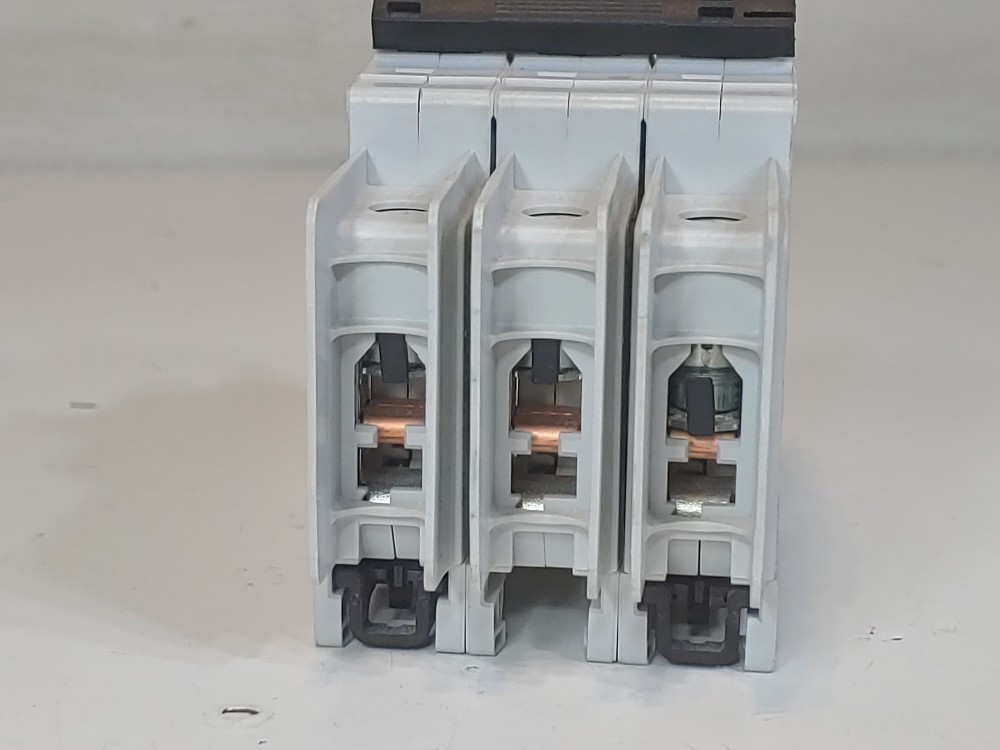 ABB 1 Amp 3-Pole Miniature Circuit Breaker Type  SU 203M-C1A