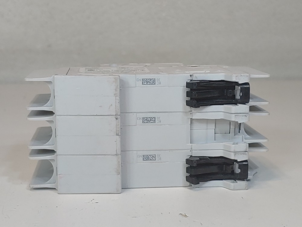 ABB 30 Amp 3-Pole Miniature Circuit Breaker Type SU 203M-C30