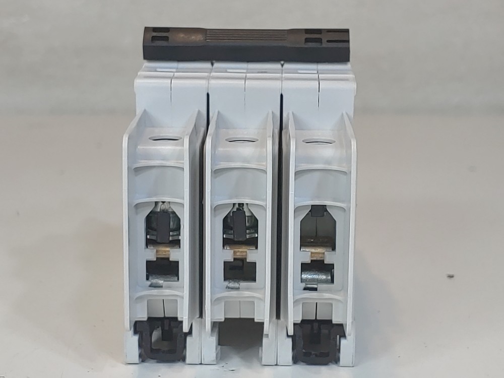 ABB 40A 3-Pole Miniature Circuit Breaker Type SU 203M-K40