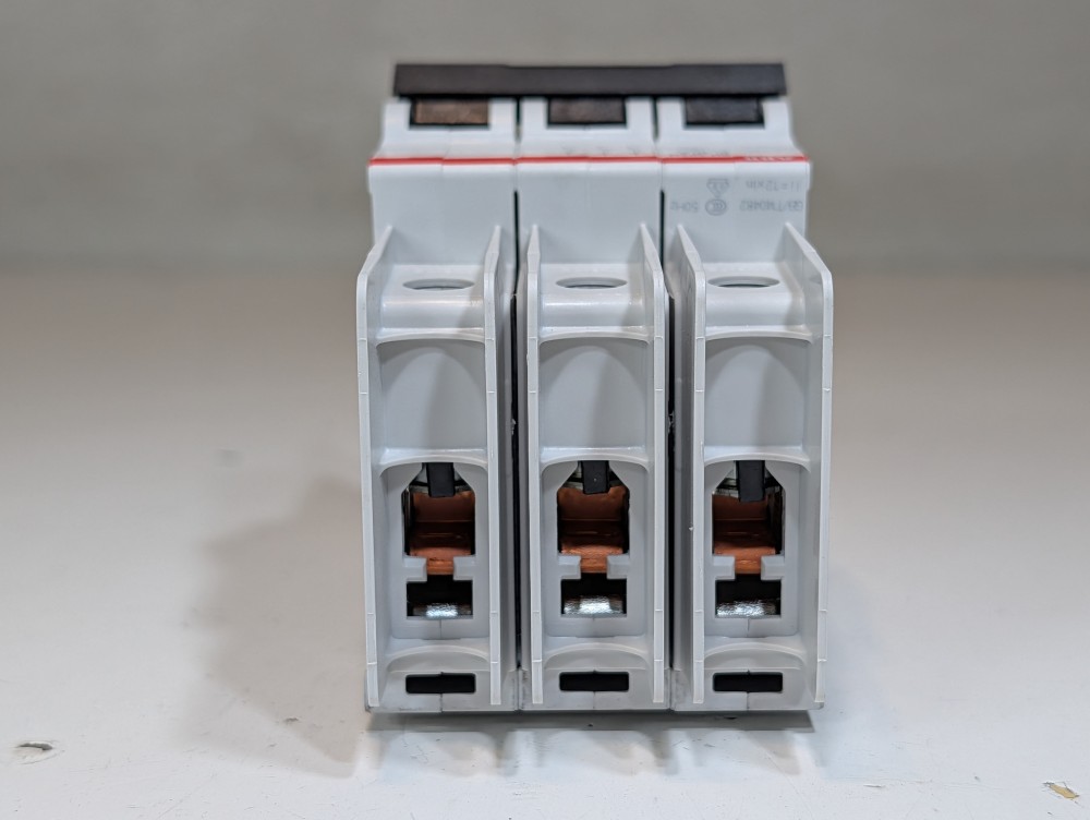ABB 15 Amp 3-Pole Miniature Circuit Breaker Type SU 203M-K15