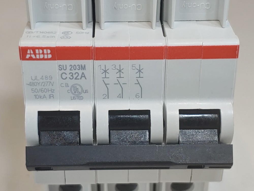 ABB 32 Amp 3-Pole Miniature Circuit Breaker Type SU 203M-C32