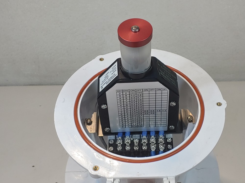 Stabrite FA-249 Pharos Marine Automatic Power LED Marine Lantern w/ Red Lens