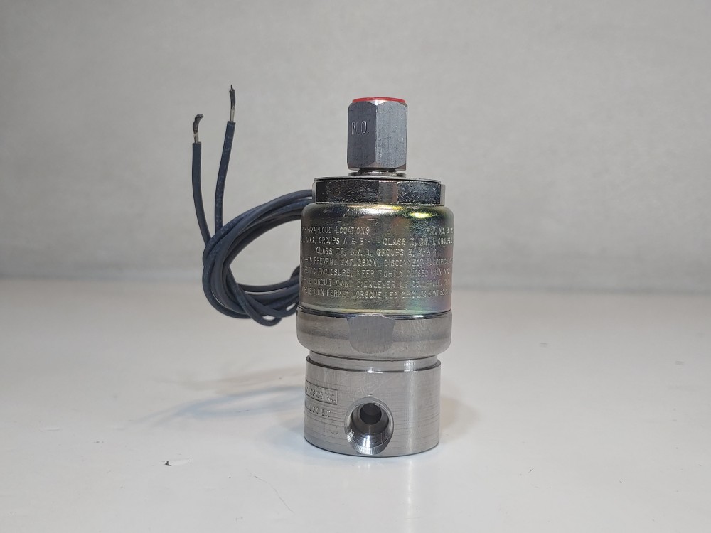 Peter Paul  1/4" Solenoid Valve 115 VDC  Model E26X00150CH 