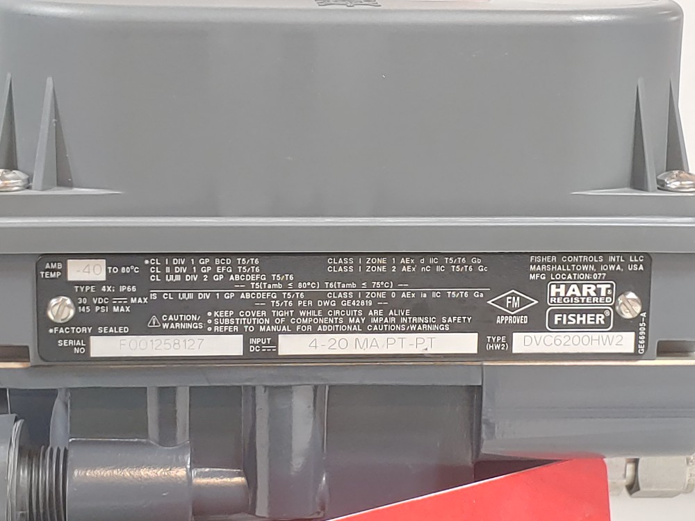 Fisher 1" 300# Control Valve w/ 667 Actuator & DVC6200 FieldVue Positioner 