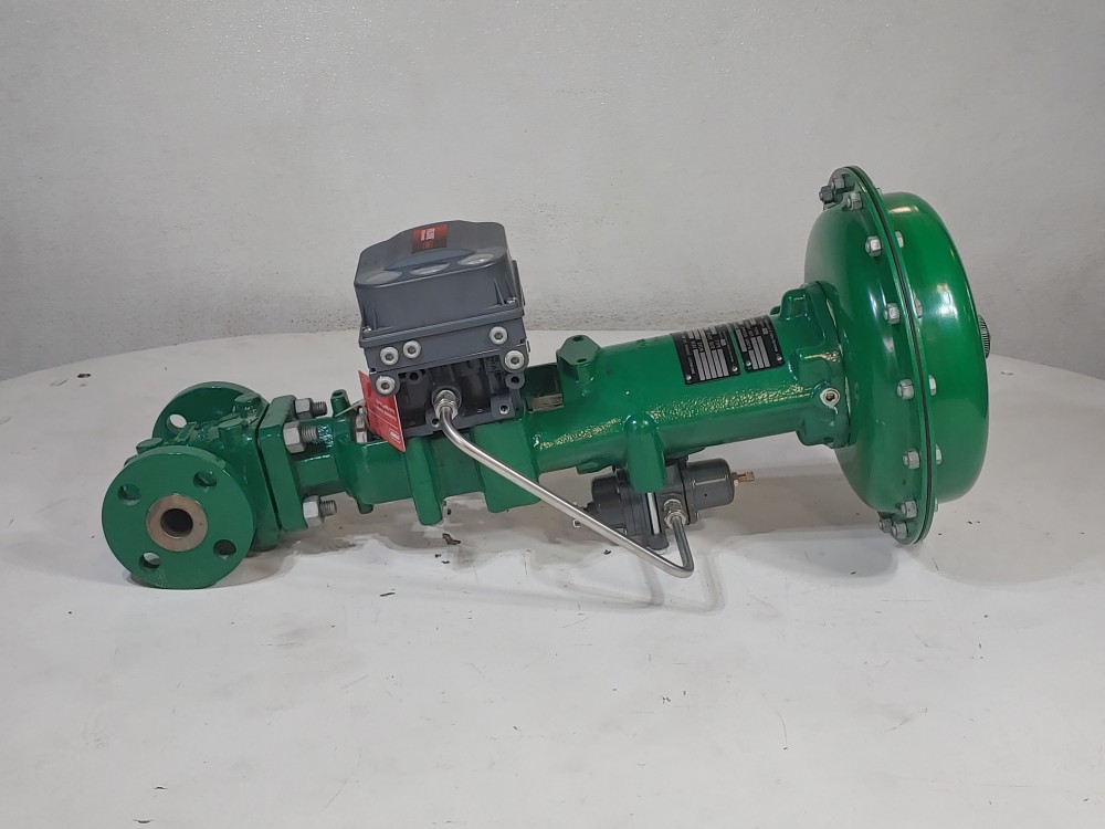 Fisher 1" 300# Control Valve w/ 667 Actuator & DVC6200 FieldVue Positioner 