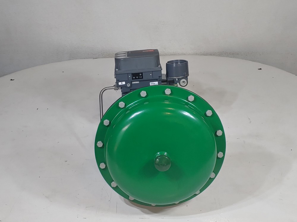 Fisher 1" 300# Control Valve w/ 667 Actuator & DVC6200 FieldVue Positioner 