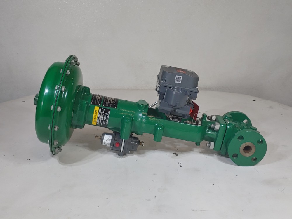 Fisher 1" 300# Control Valve w/ 667 Actuator & DVC6200 FieldVue Positioner 