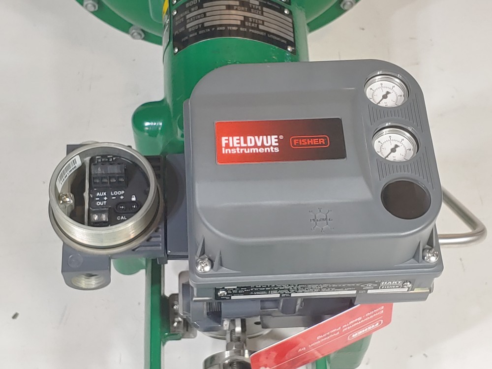 Fisher 1" 300# Control Valve w/ 667 Actuator & DVC6200 FieldVue Positioner 