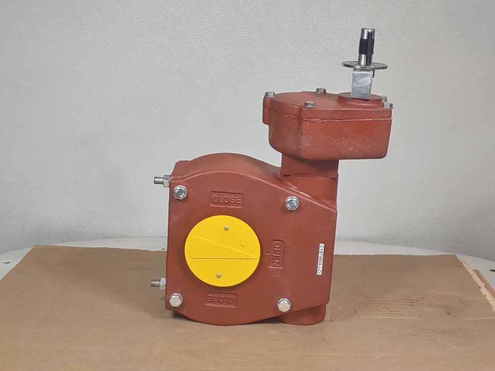Flowserve Rotork CY87960A-I-C Worm Gear Actuator w/ Bracket & Adapter