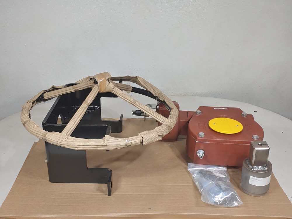 Flowserve Rotork CY87960A-I-C Worm Gear Actuator w/ Bracket & Adapter