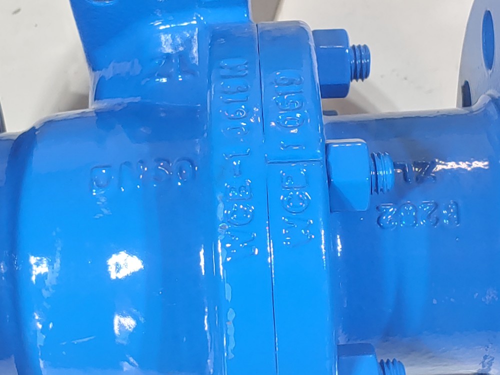Jamesbury 2" 300# Actuated Flanged Ball Valve VPVL450DABD w/ Limit Switch