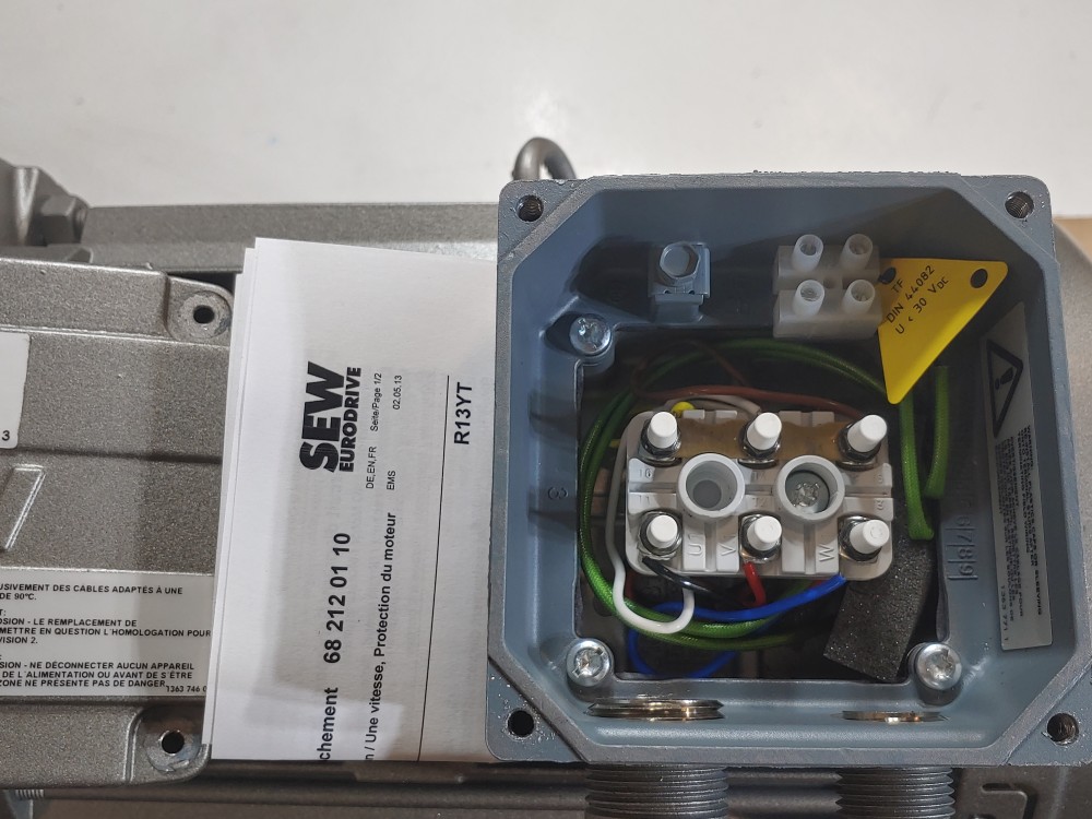Sew Eurodrive Gearbox Type: RX87 EDRN100LM4/CID2/TF w/ 3.0 S1HP Motor