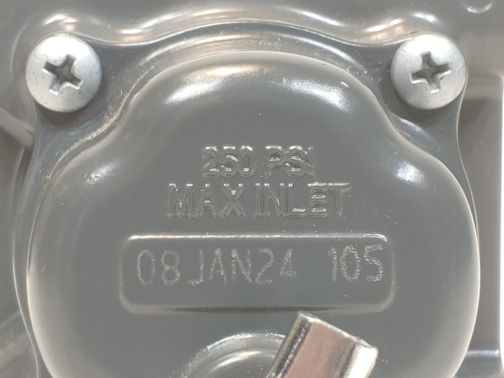 Fisher 67CFR Pressure Regulator 250 PSI Spring Range: 0-125 PSI