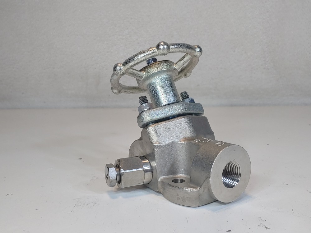 Spirax Sarco 1286393 PC3000 1/2" NPT Pipeline Connector w/ Trap Vent Valve D17                    