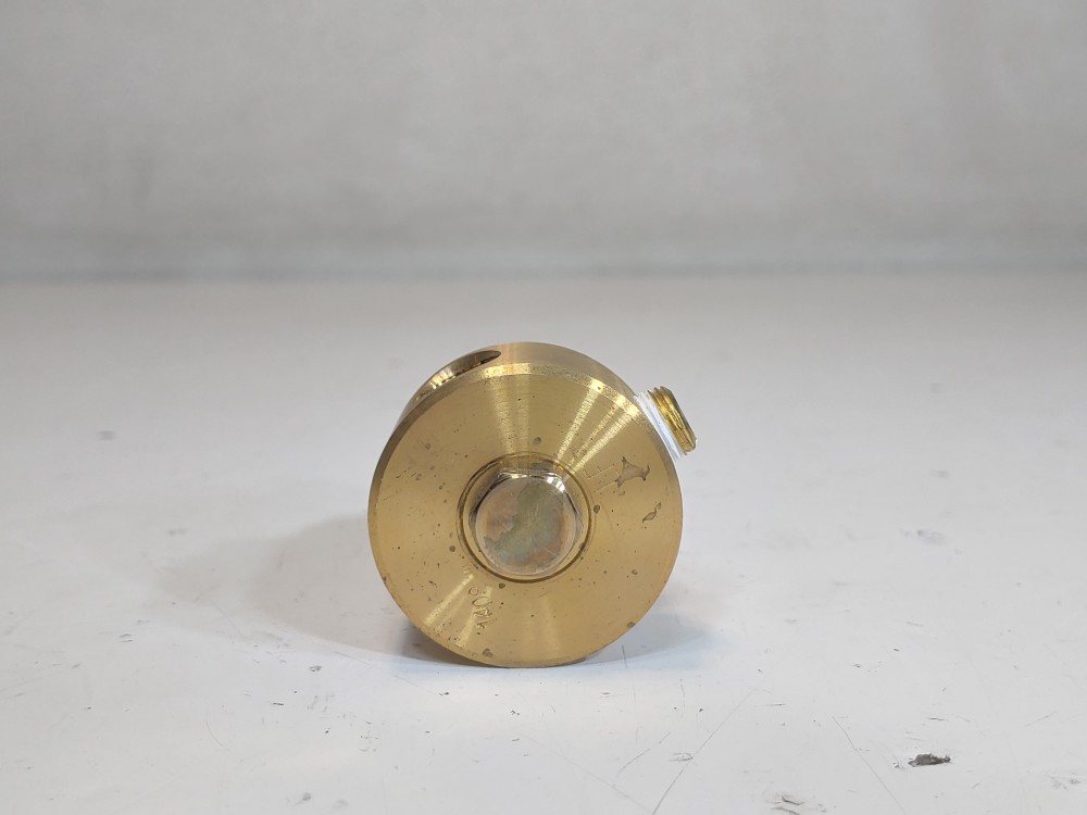 Watts  1/4" FNPT LF560, 0-125 PSI Brass Pressure Reducing Valve 