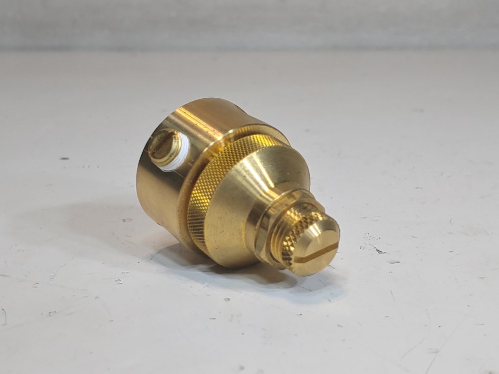 Watts  1/4" FNPT LF560, 0-125 PSI Brass Pressure Reducing Valve 