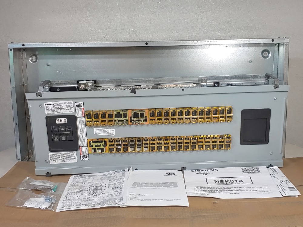 Siemens 42-CKT, 3PH 100AMP Panelboard 208Y/120V, P1C42BH100CTST