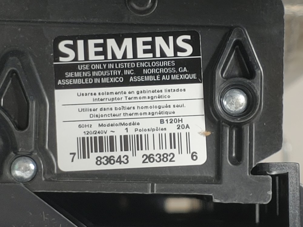 Siemens 42-CKT, 3PH 100AMP Panelboard 208Y/120V, P1C42BH100CTST