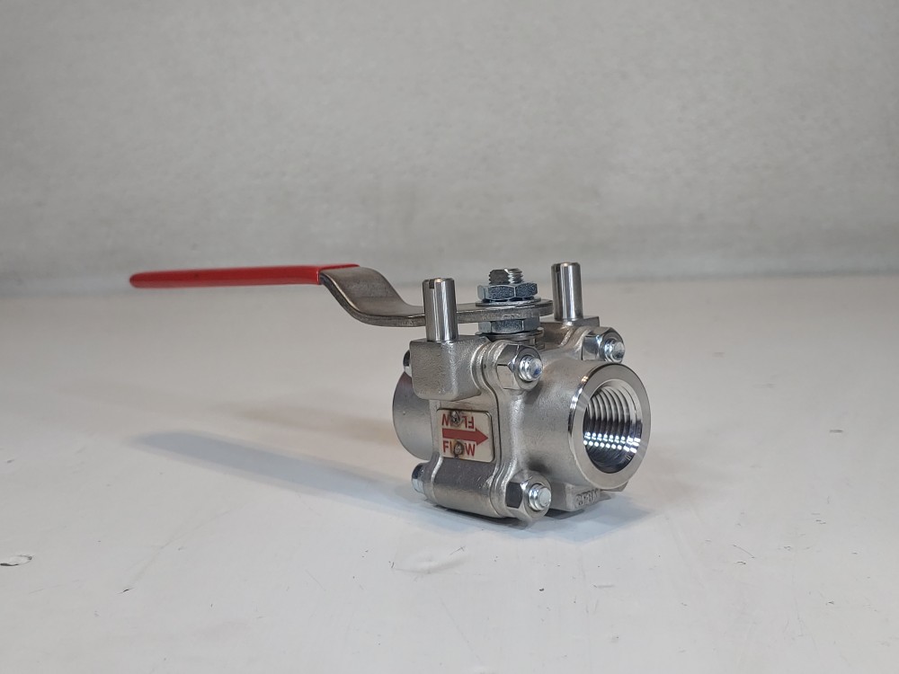 Worcester Flowserve 1/2" Threaded Reduced Port CF8M Ball Valve 1/2CN4466PMSE