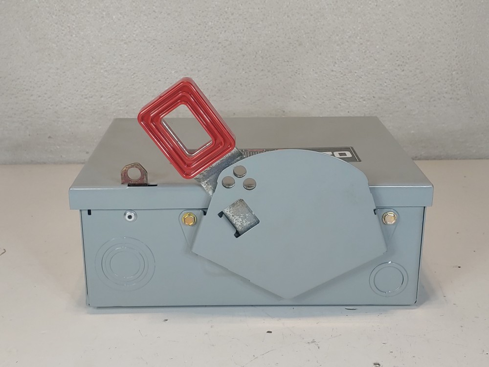 General Electric THN3361  Heavy Duty Safety Switch Model: 10