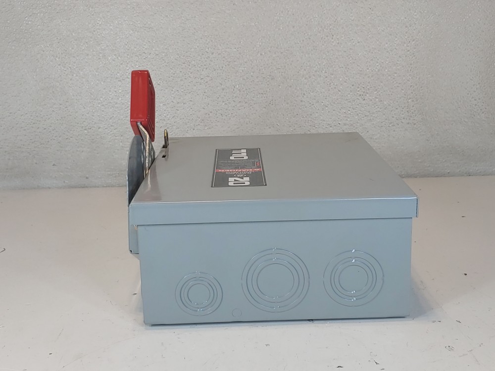 General Electric THN3361  Heavy Duty Safety Switch Model: 10