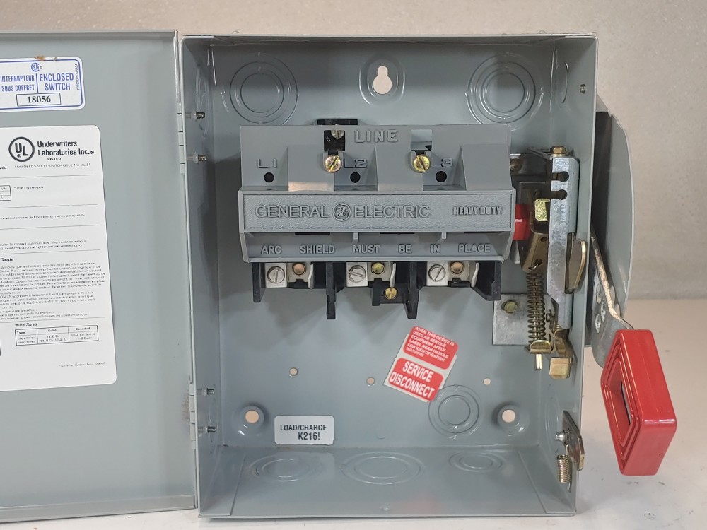 General Electric THN3361  Heavy Duty Safety Switch Model: 10