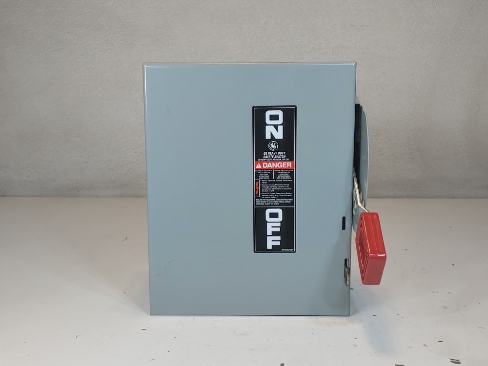 General Electric THN3361  Heavy Duty Safety Switch Model: 10