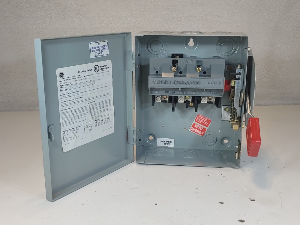 General Electric THN3361  Heavy Duty Safety Switch Model: 10