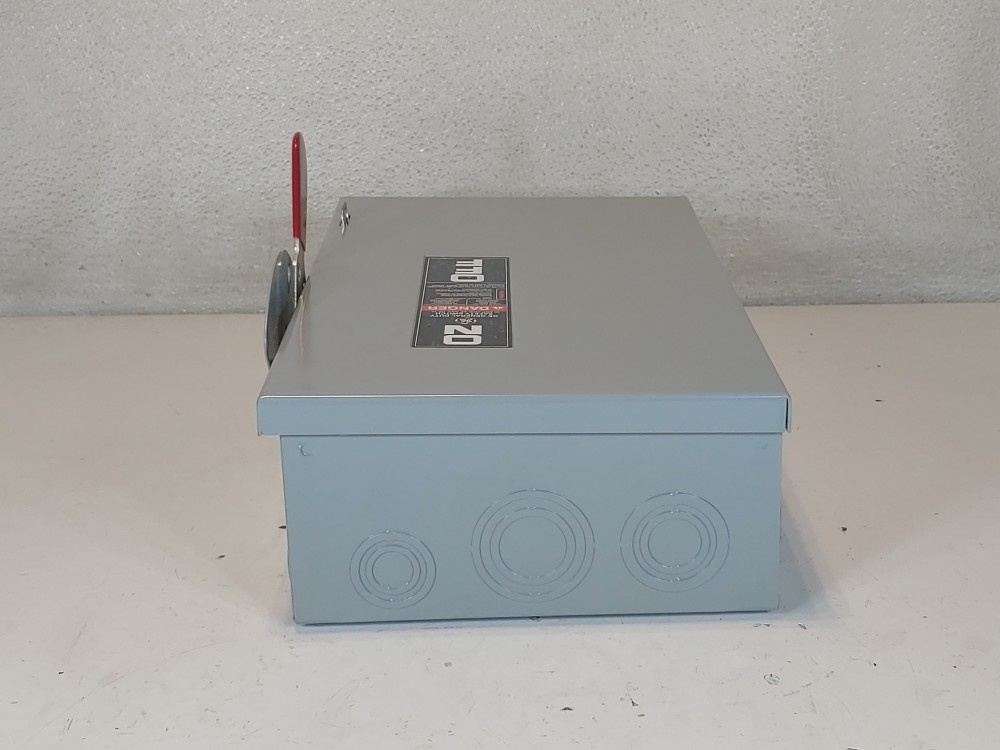 General Electric TGN3322 Disconnect Switch - Model: 9