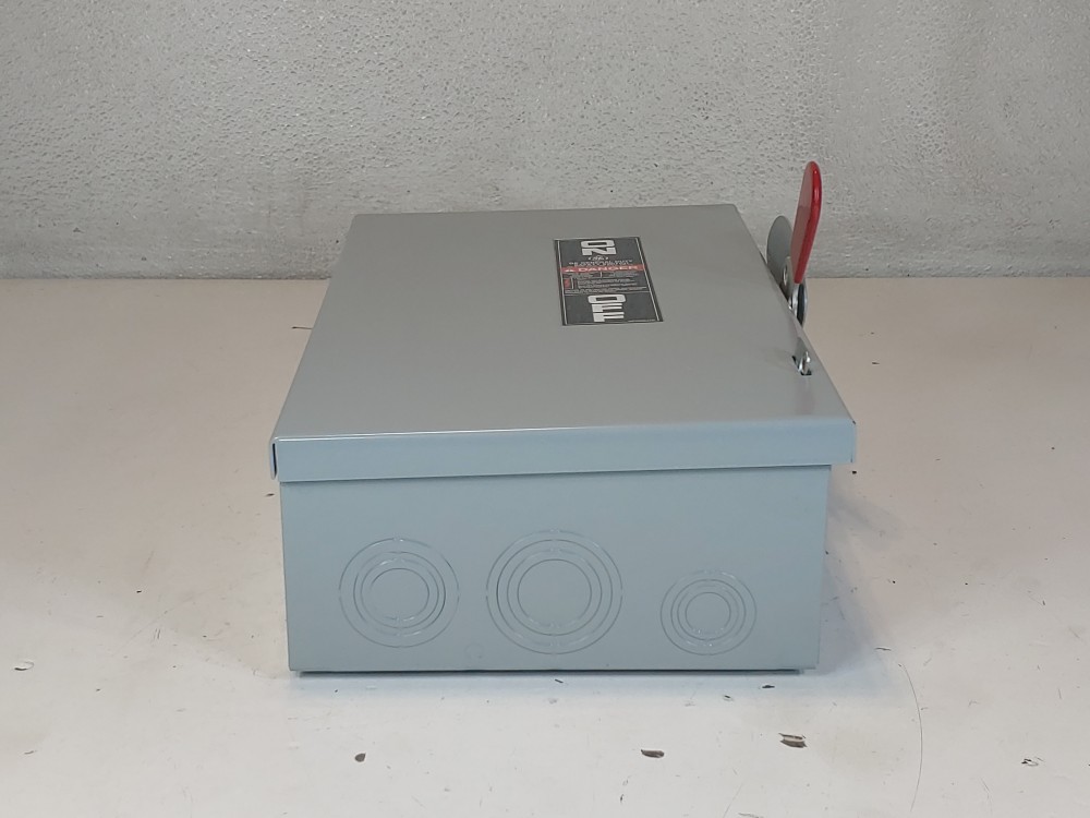 General Electric TGN3322 Disconnect Switch - Model: 9