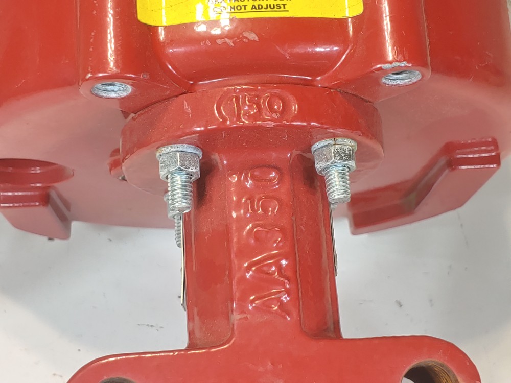 Bray 70-0121-113D0-536/A Actuated 6" Butterfly Valve 