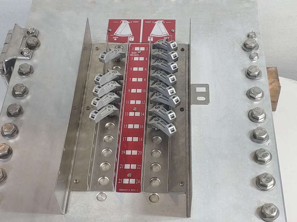 Crouse-Hinds Power Plus D2L Hazardous Area Lighting & Heat Tracing Panelboard